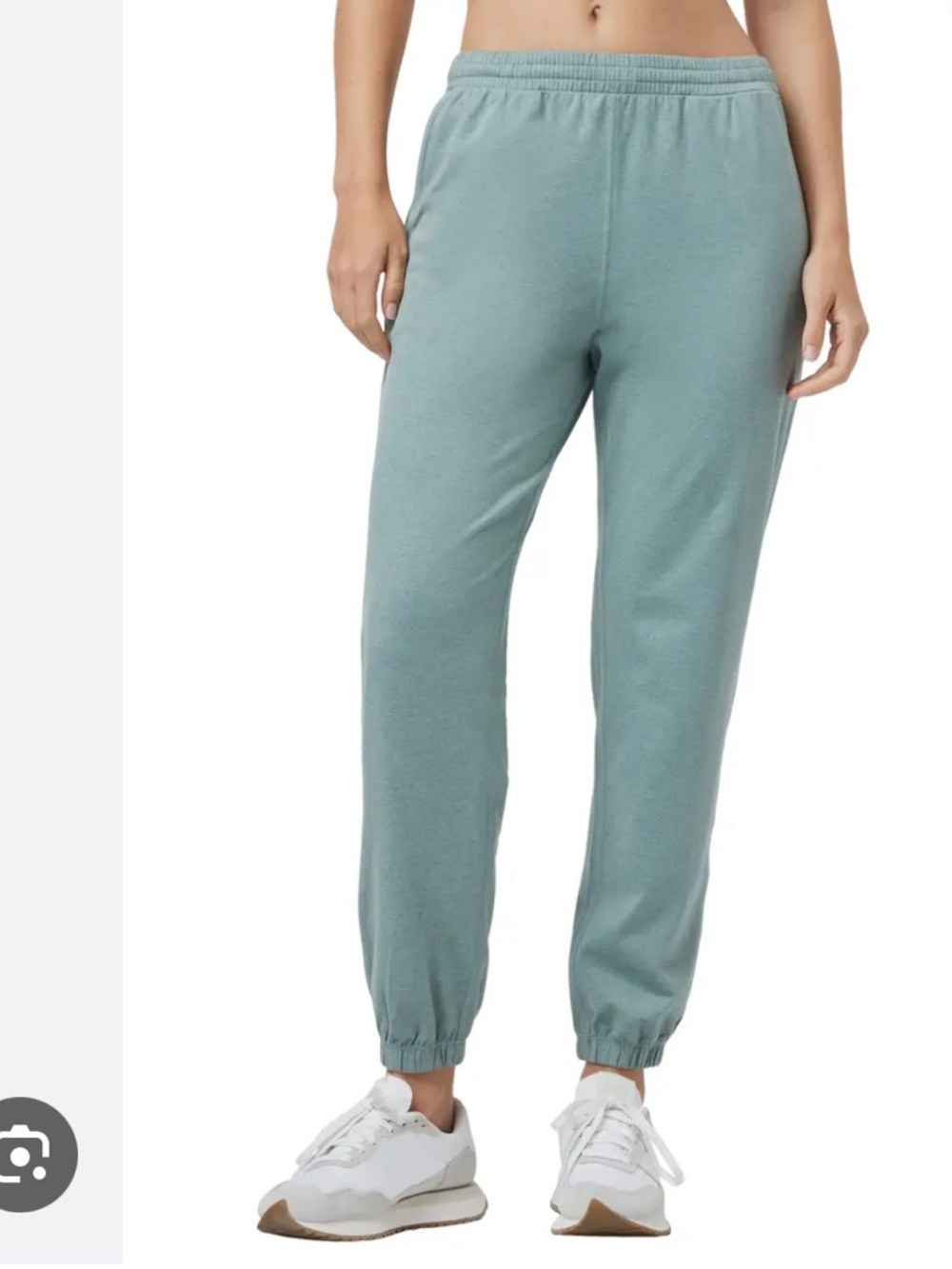Vuori Women’s Vintage Pistachio Heather Boyfriend Joggers Medium